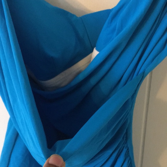 JANTZEN Women’s Solid Drape One-Piece Swimsuit. 8 - Picture 6 of 8